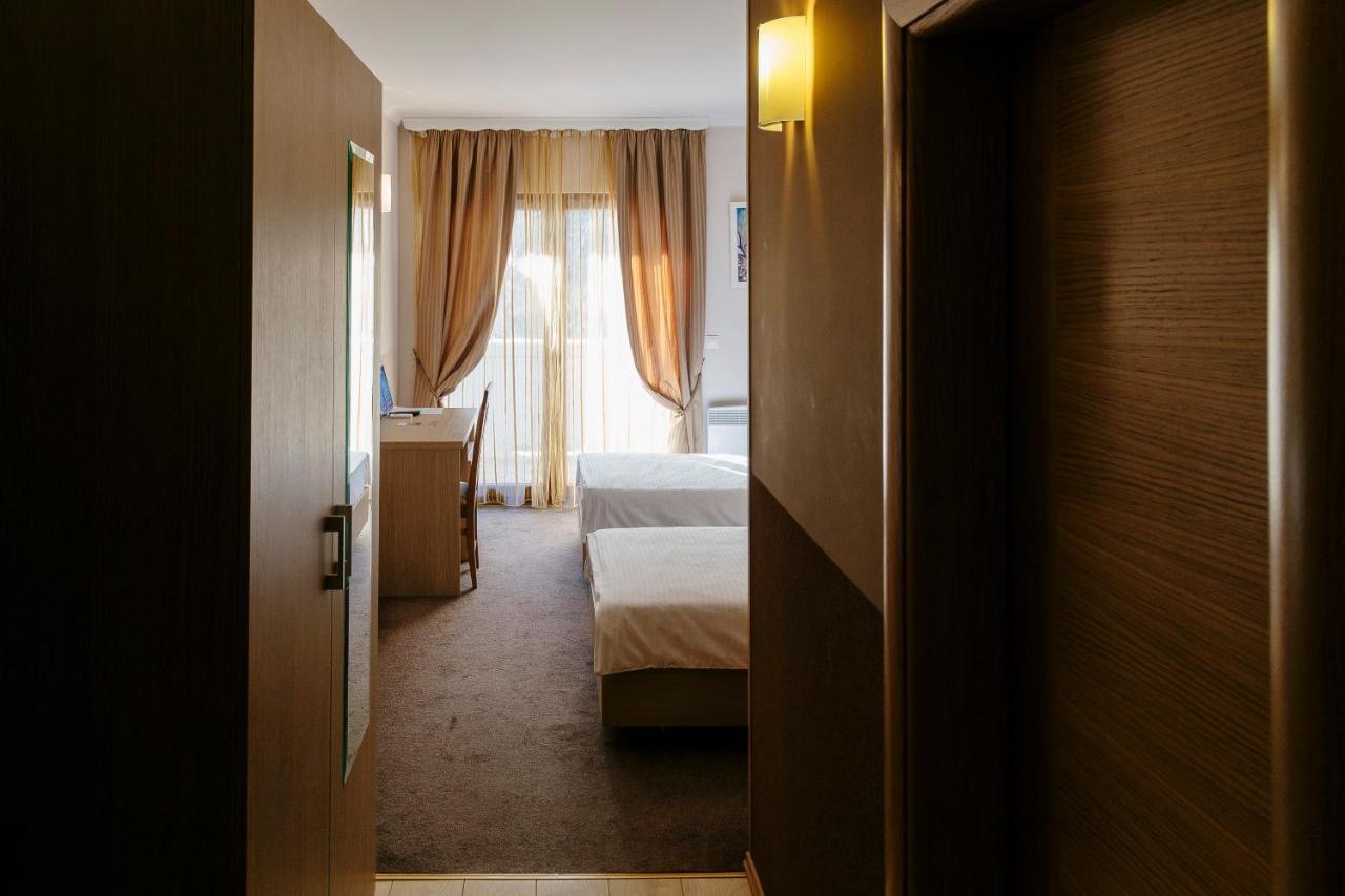 Spa&Hotel Studenac Требинье Экстерьер фото